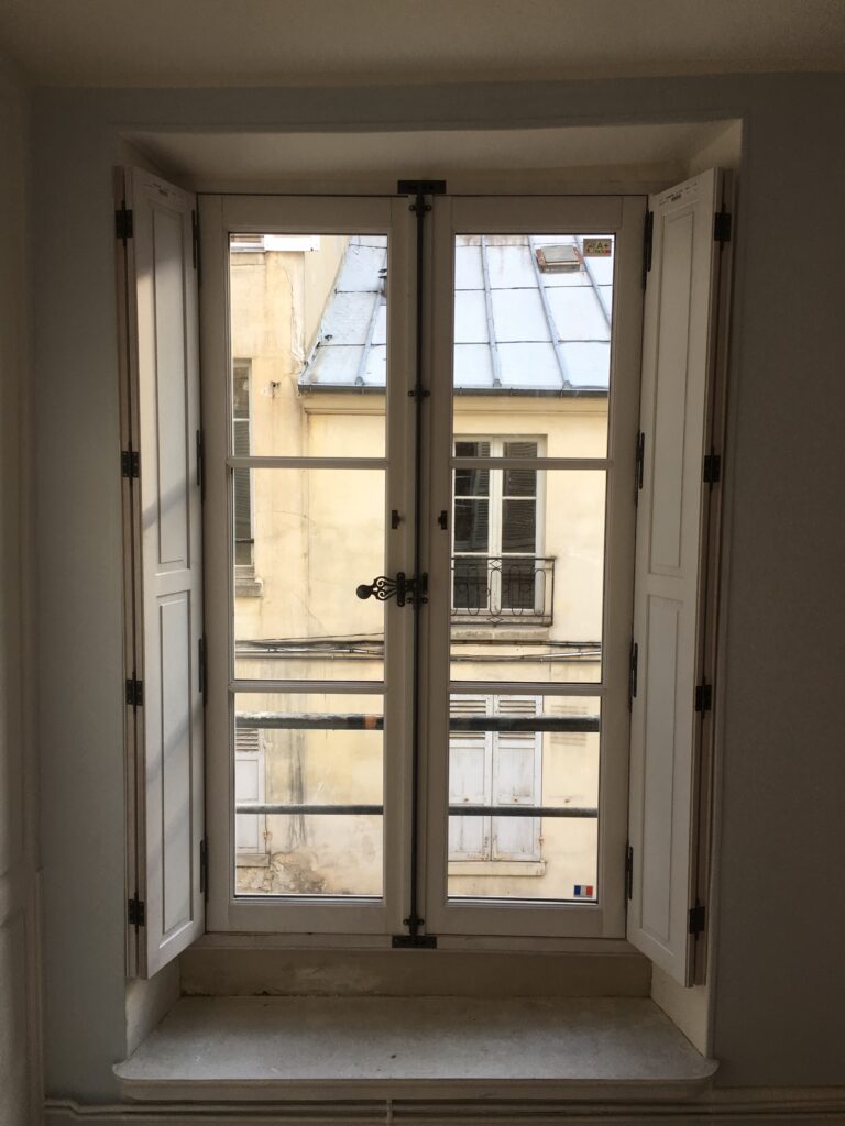 Menusierie bois prépeint Gamme Patrimoine 