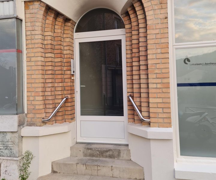 Porte d'immeuble